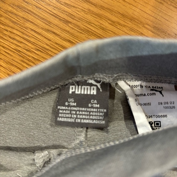 Puma Baby Girl two‎ piece outfit with short sleeve shirt and biker shorts! EUC. - Picture 5 of 5